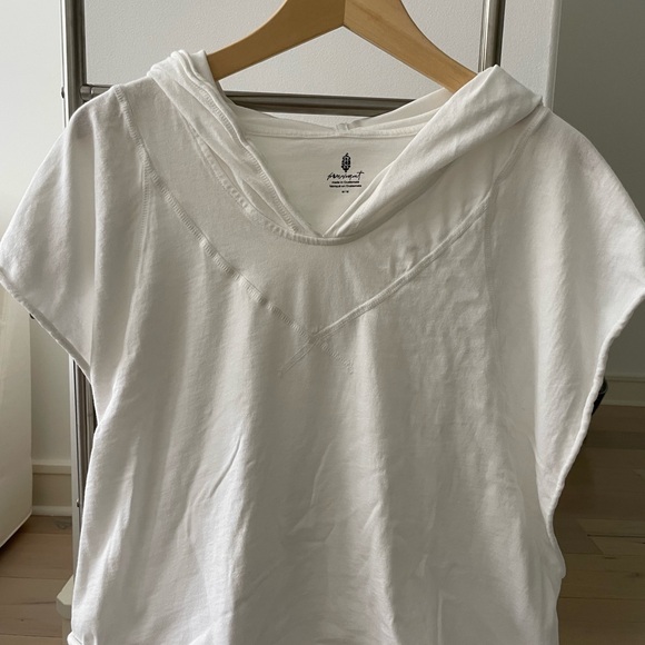 FP Movement by Free People withe crop shirt with hoodie Size Medium - Picture 3 of 3